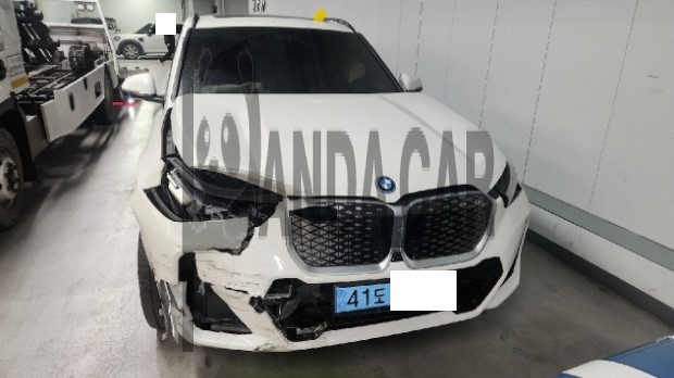 2024 BMW iX1 xDrive30, photograph 1