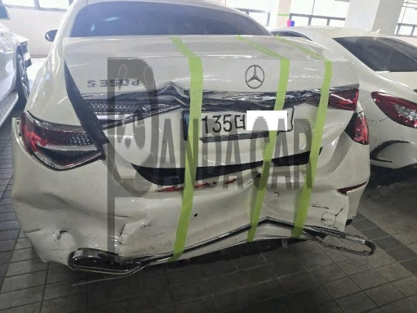 2022 Mercedes-Benz S350 d, photograph 3