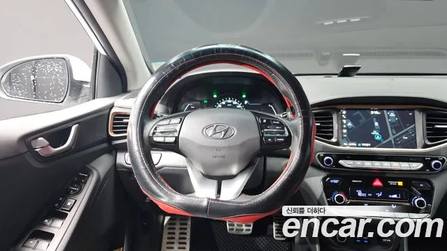 2016 Hyundai Ioniq Q, photograph 8