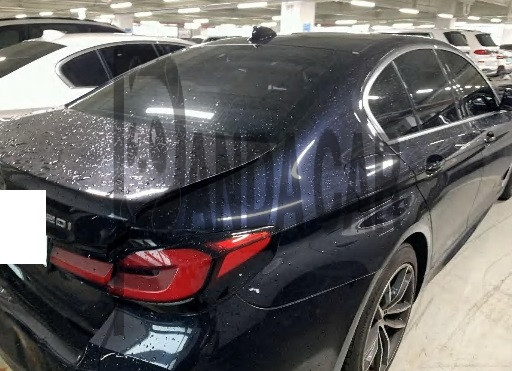 2022 BMW 520i, photograph 1