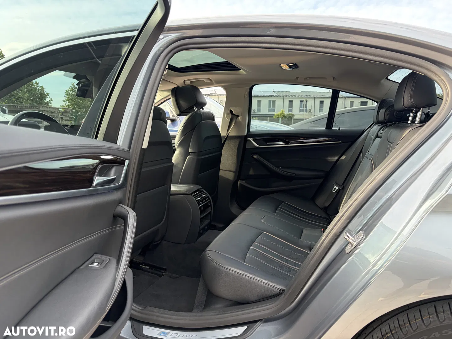 2017 BMW Seria 5, photograph 7
