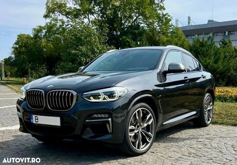 2019 BMW X4, photograph 2