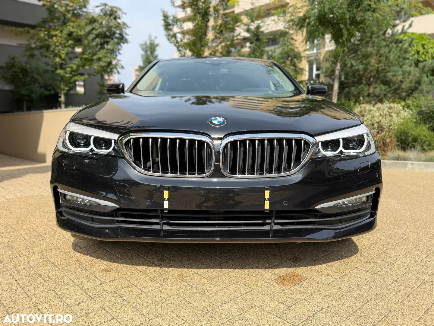 2017 BMW Seria 5 520d AT, photograph 4