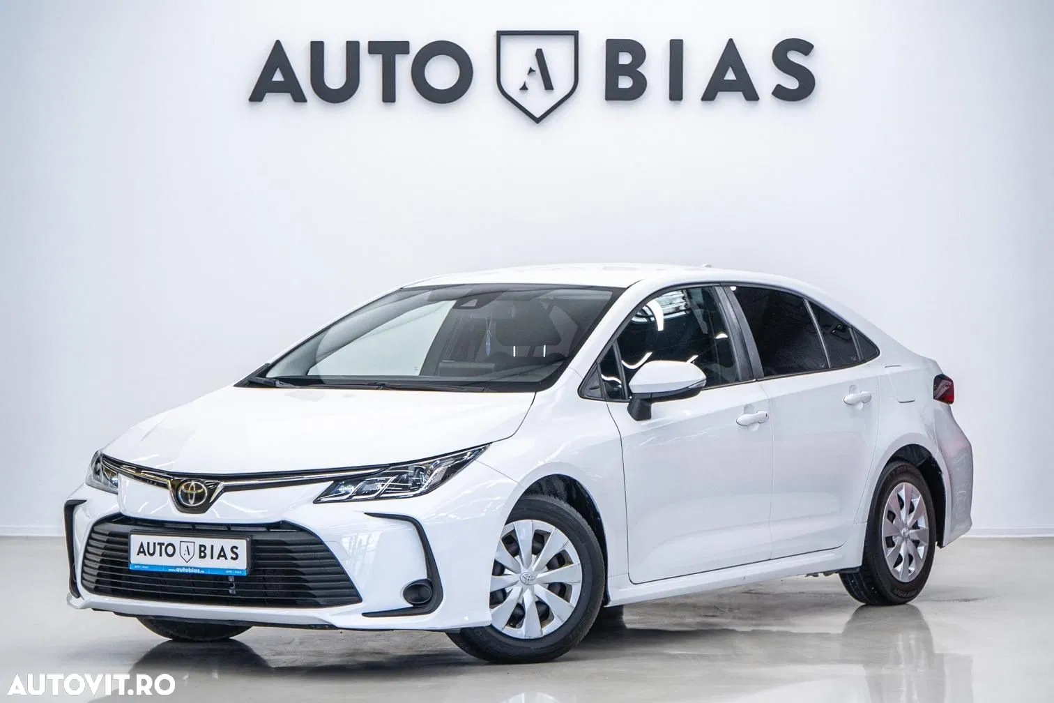 2021 Toyota Corolla Sedan 1.5 TNGA MT Business, photograph 1