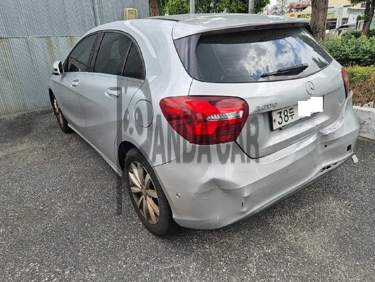 2017 Mercedes-Benz A200, photograph 4