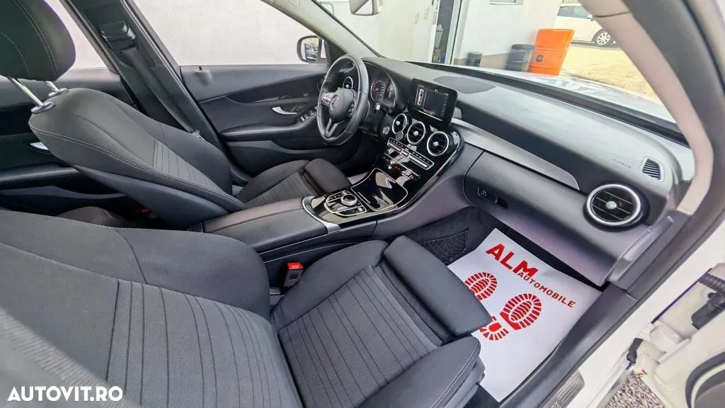 2019 Mercedes-Benz C, photograph 4
