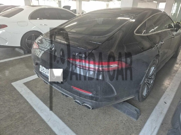 2020 Mercedes-AMG GT43 4Matic +, photograph 2