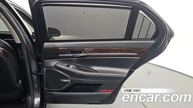 2018 Genesis EQ900 3.8 GDI AWD, photograph 11