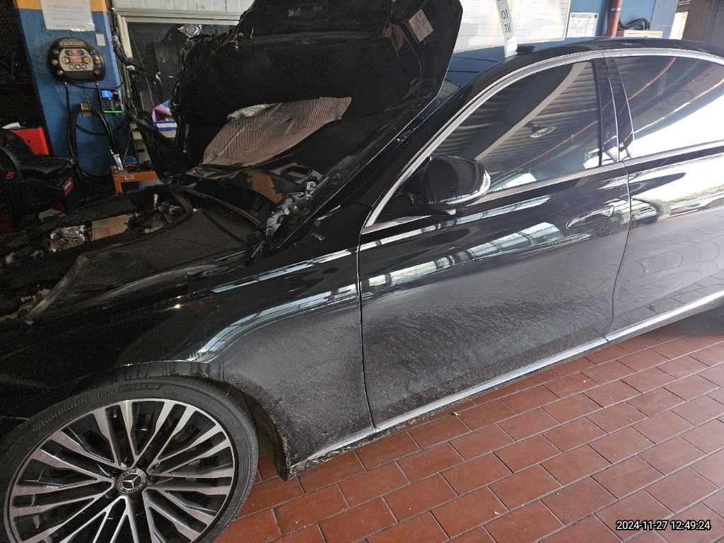 2021 Mercedes-Benz S580 4MATIC, photograph 5
