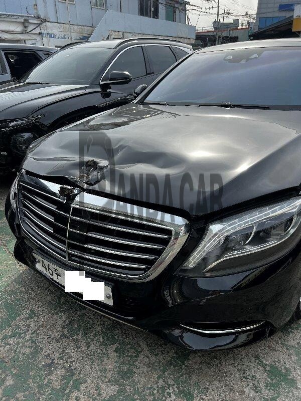 2017 Mercedes-Benz S500 4Matic L, photograph 4