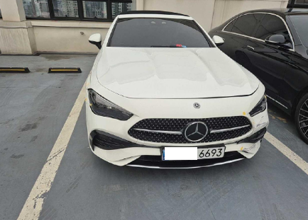2024 Mercedes-Benz CLE 450 4MATIC Cabriolet, photograph 1