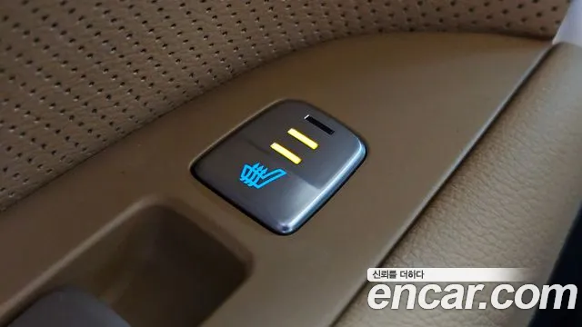 2023 Genesis G70 Gasoline 3.3T 4WD, photograph 12