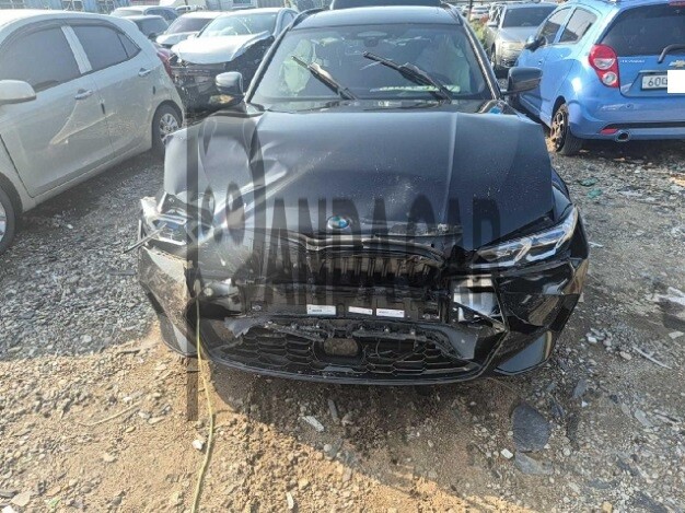 2024 BMW 320i Touring, photograph 1