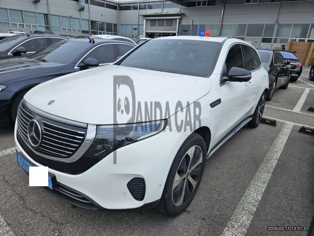 2020 Mercedes-Benz EQC 400 4MATIC, photograph 4