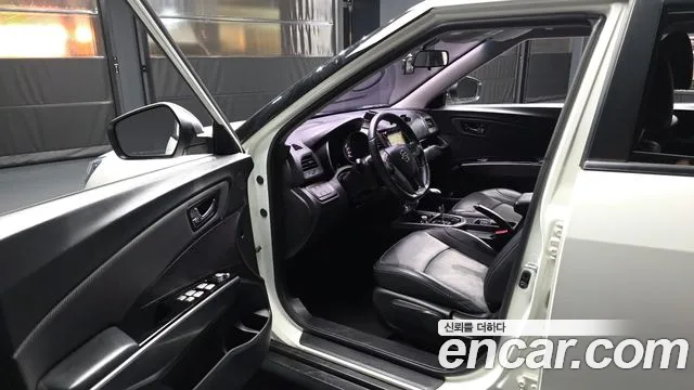 2018 KG_Mobility_Ssangyong TIBOLI VX 2WD, photograph 9