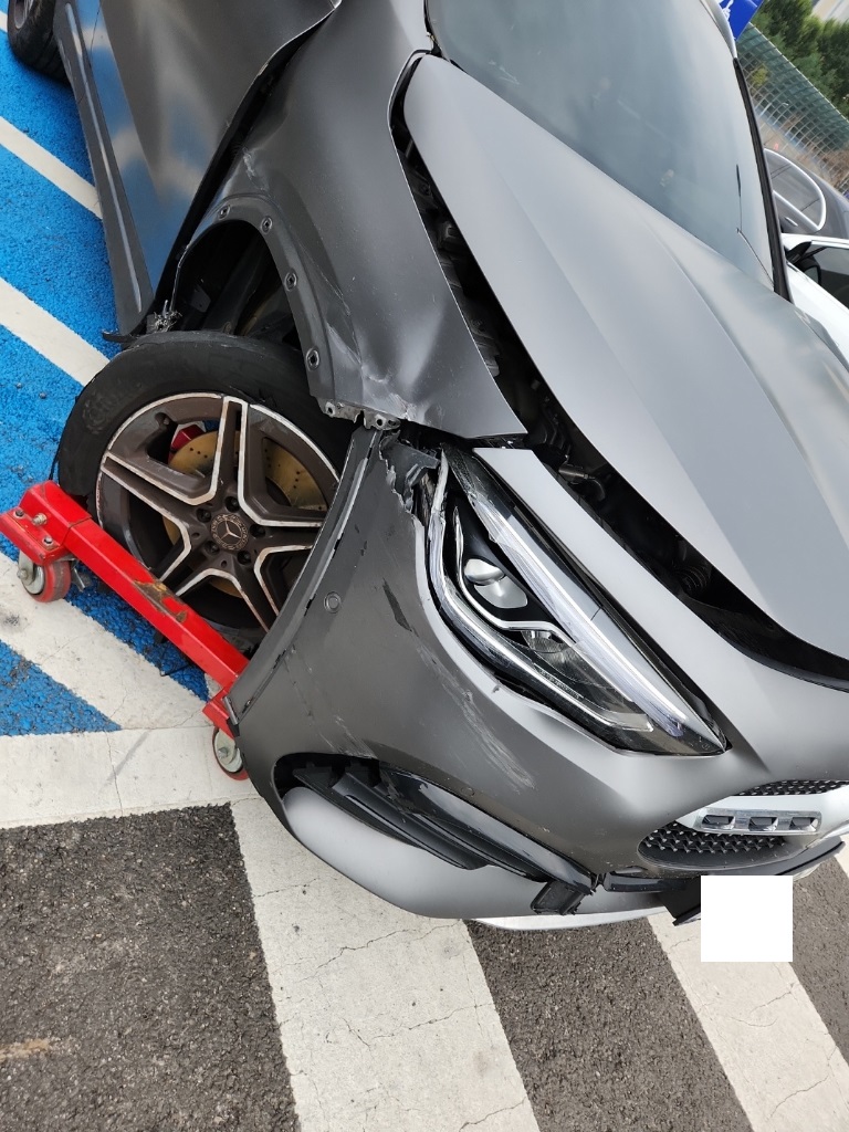 2020 Mercedes-Benz GLA250 4MATIC, photograph 3