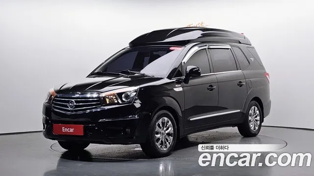 2016 KG_Mobility_Ssangyong KORANDO 4WD Chateau 11-seater, photograph 1