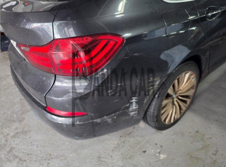 2017 BMW Gran Turismo EfficientDynamics Edition, photograph 3