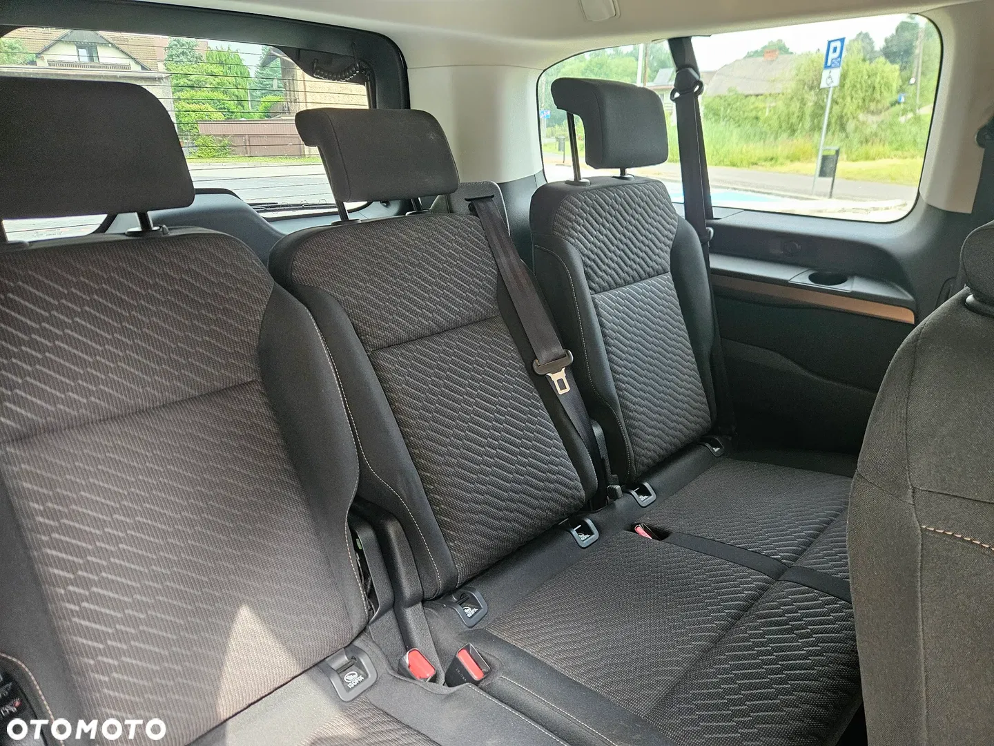 2021 Toyota ProAce Kombi D-4D Medium 2,8t, photograph 11