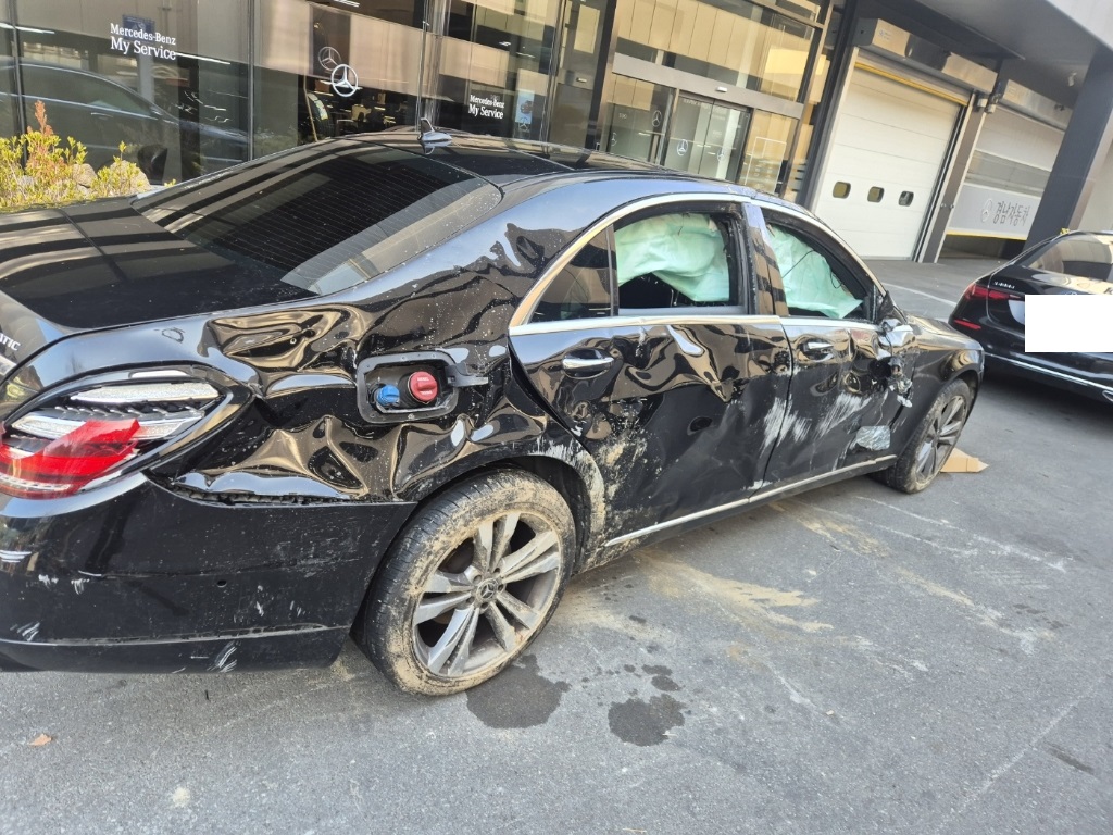 2018 Mercedes-Benz S400 d 4Matic L, photograph 3