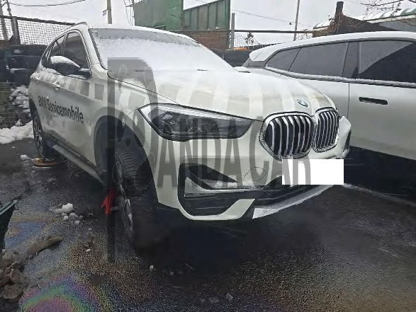 2021 BMW X1 xDrive18d, photograph 2