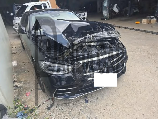 2023 Mercedes-Benz S400 d 4MATIC, photograph 3