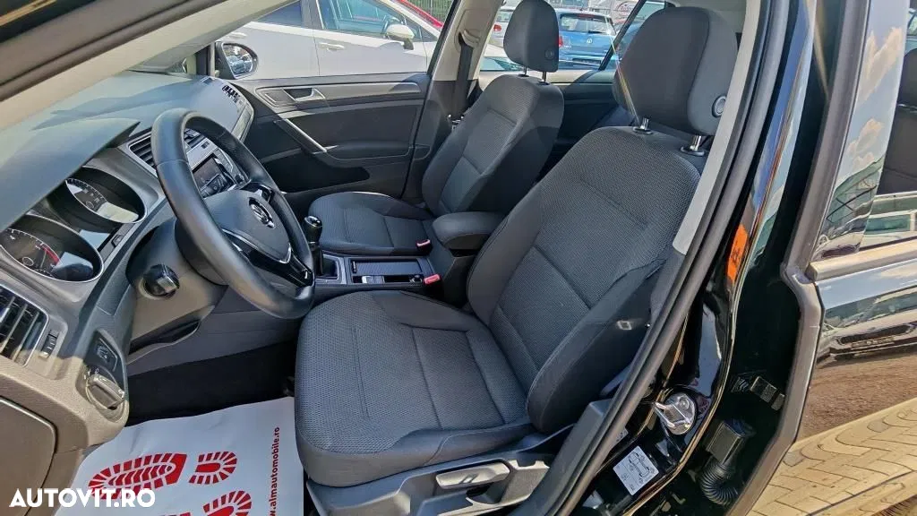 2014 Volkswagen Golf, photograph 10