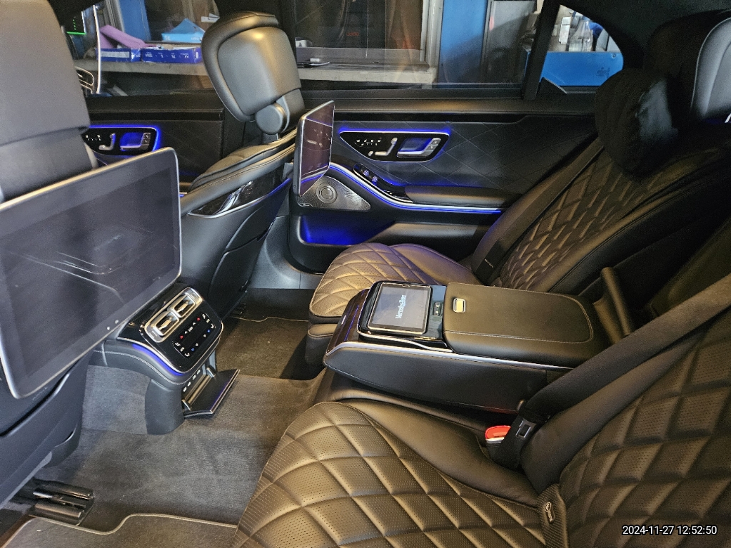 2021 Mercedes-Benz S580 4MATIC, photograph 4