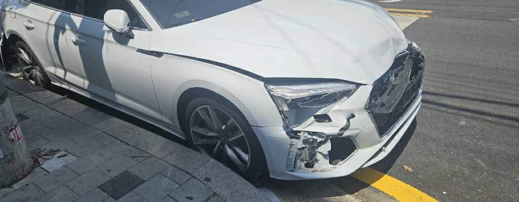 2021 Audi A5 Sportback 40 TDI quattro, photograph 2