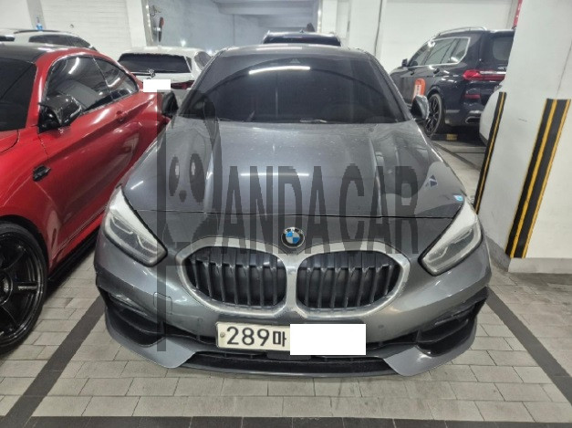 2021 BMW 118d, photograph 1