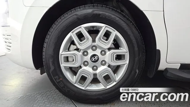2024 Hyundai Staria HEV 1.6 Cargo 5-Seater, photograph 9