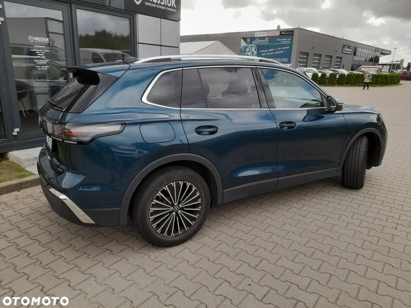 2024 Volkswagen Tiguan, photograph 5
