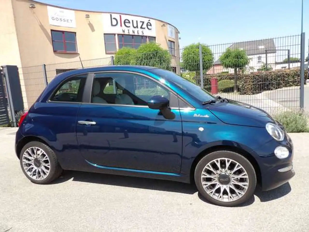 2023 Fiat 500 500 1.0i Dolcevita Hybride, photograph 2