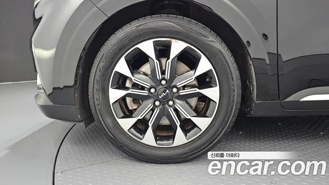 Kia Canival Diesel 7-Seater Noblesse — photo 1 of 36