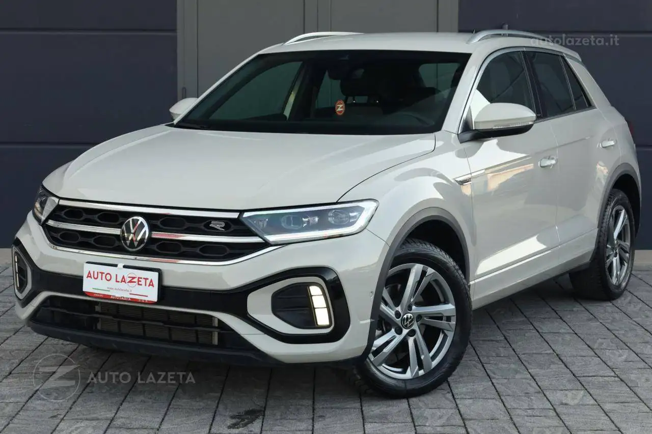2024 Volkswagen T-Roc 1.0 TSI R-Line, photograph 2
