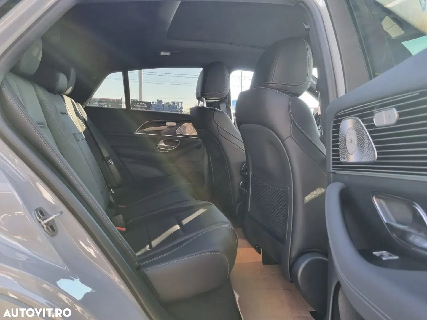 2025 Mercedes-Benz GLE Coupe, photograph 12