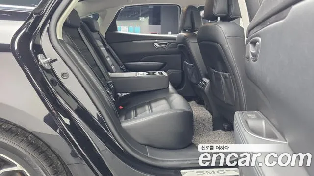 Renault-KoreaSamsung SM6 2.0 LPe LE (Disabled) — photo 1 of 34