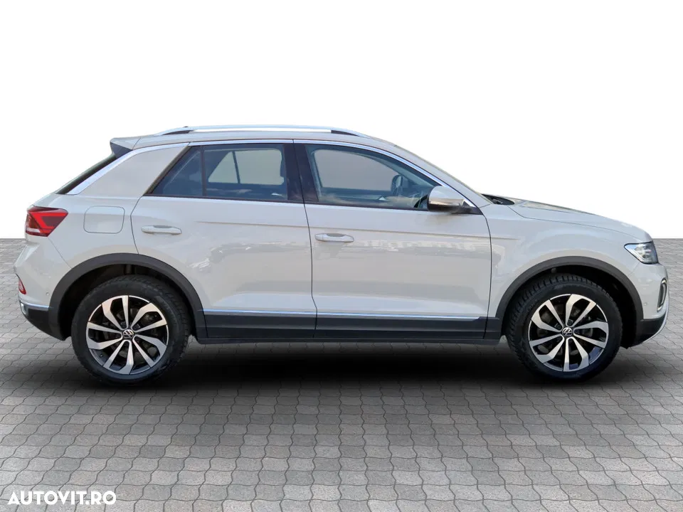 2022 Volkswagen T-Roc 2.0 TSI 4Mot DSG Style, photograph 6