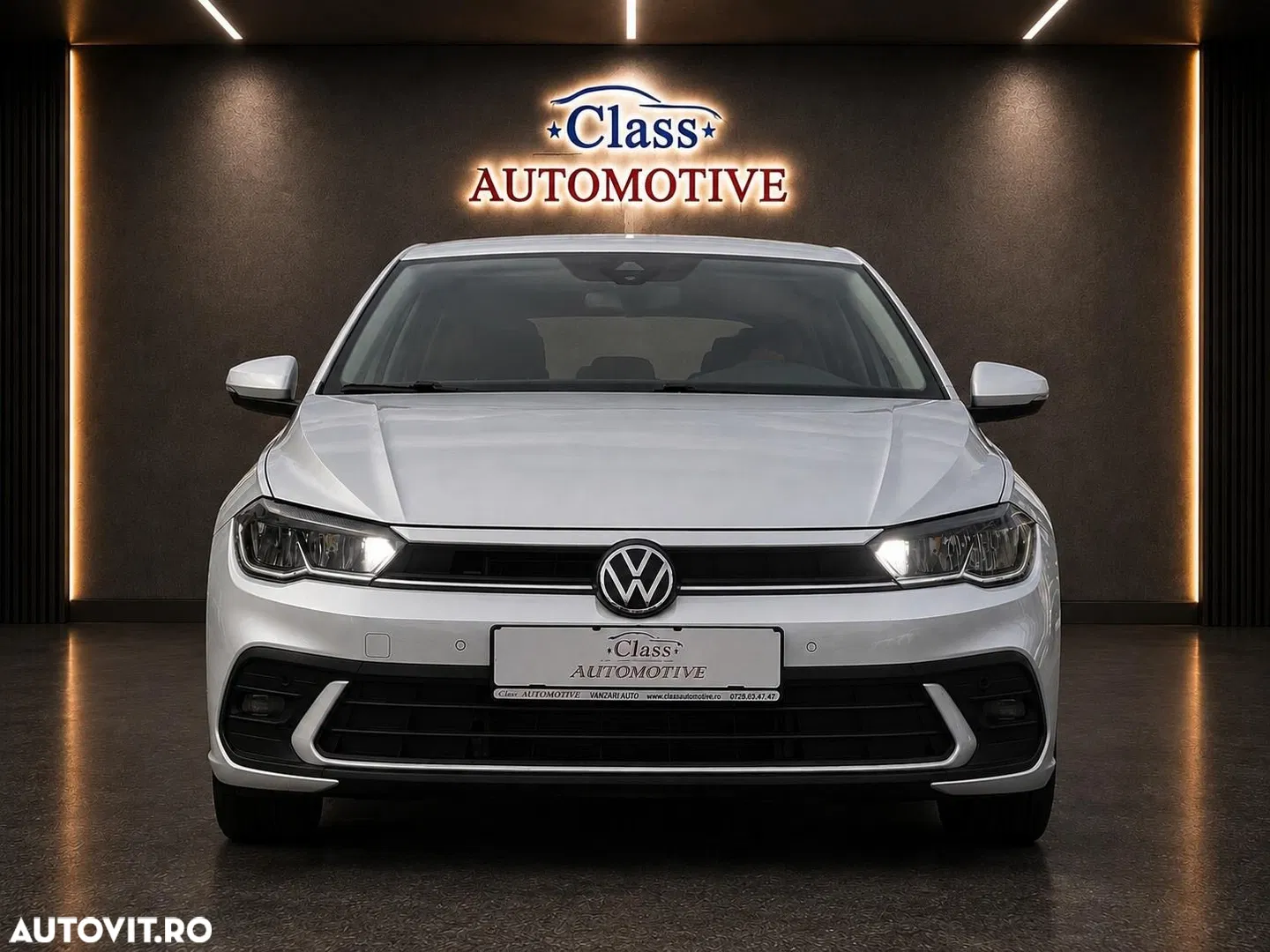 2023 Volkswagen Polo, photograph 2