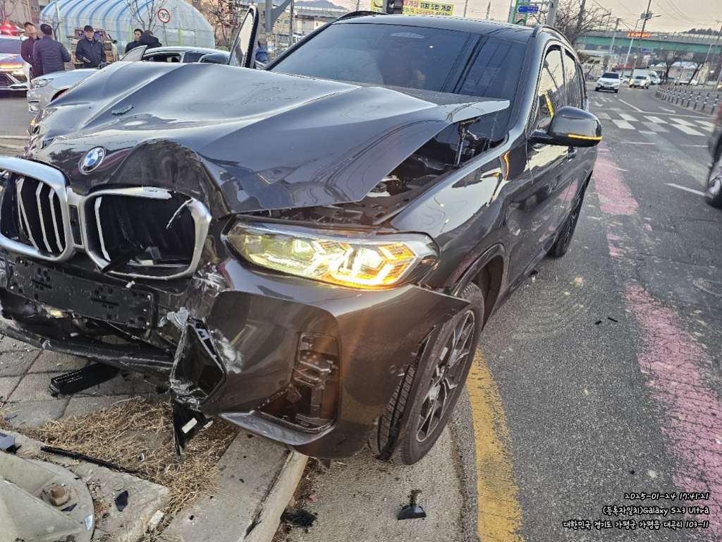 2024 BMW X3 xDrive20i, photograph 3