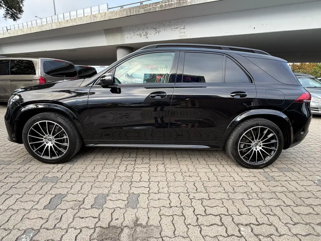 2020 Mercedes-Benz GLE 350 de AMG Line/Pano/HuP/360°, photograph 10