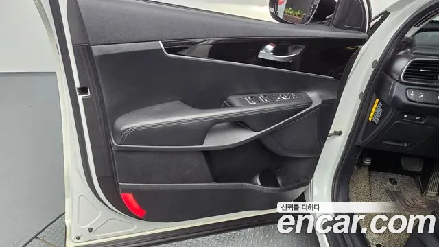 Kia Sorento Diesel 2.2 2WD — photo 1 of 32