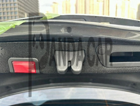 2019 Mercedes-Benz Benz C 200, photograph 3