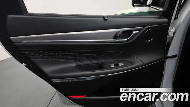 2020 Hyundai Grandeur Calligraphy, photograph 12