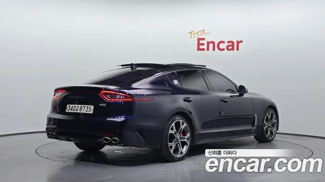 2018 Kia Stinger 3.3 Turbo AWD, photograph 10