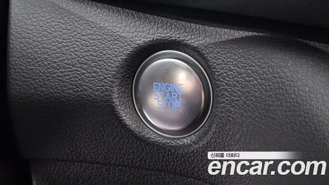 2023 Hyundai Santafe Diesel 2.2 4WD, photograph 2