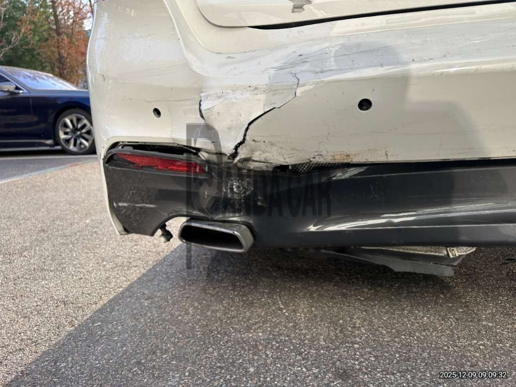 2020 BMW 520d M Sport Package, photograph 4