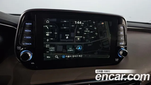2019 Hyundai Santafe Diesel 2.0 2WD, photograph 9