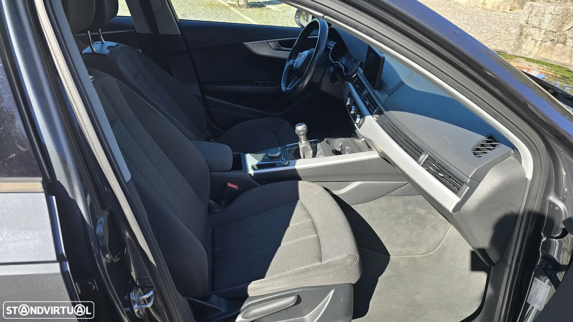2016 Audi A4, photograph 8