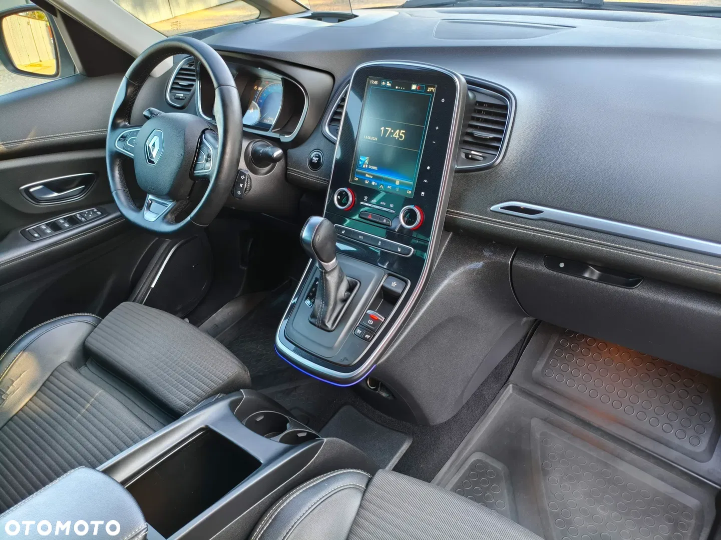 2017 Renault Grand Scenic, photograph 6